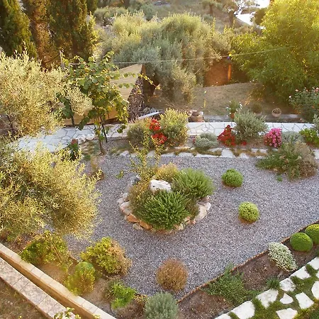 Дом отдыха Korakias Seaview