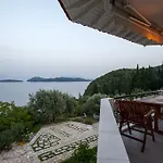 Semesterbostad Korakias Seaview