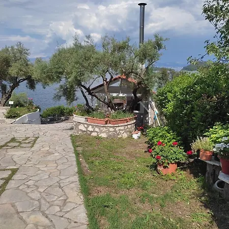 Korakias Seaview Feriehus Yénion